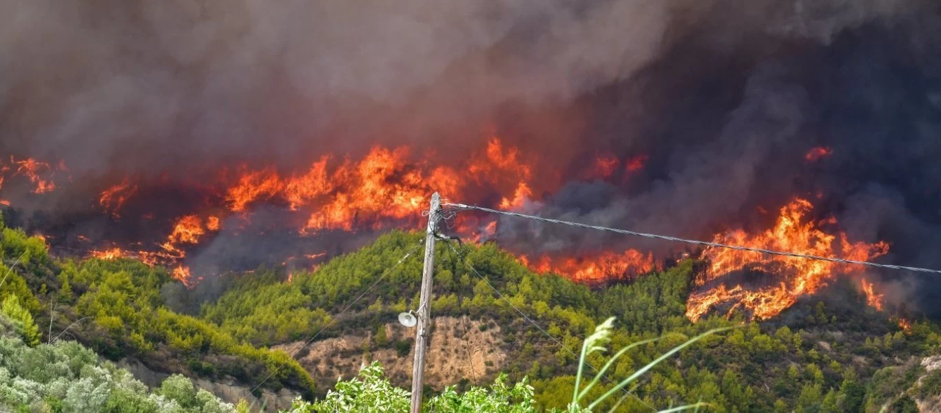 Οι προβλέψεις του meteo για τις πυρκαγιές σε Κερατέα & Βίλια